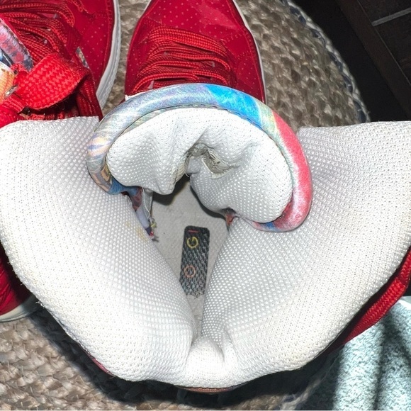 COOGI Vintage High Top Red Sneakers - Picture 8 of 12